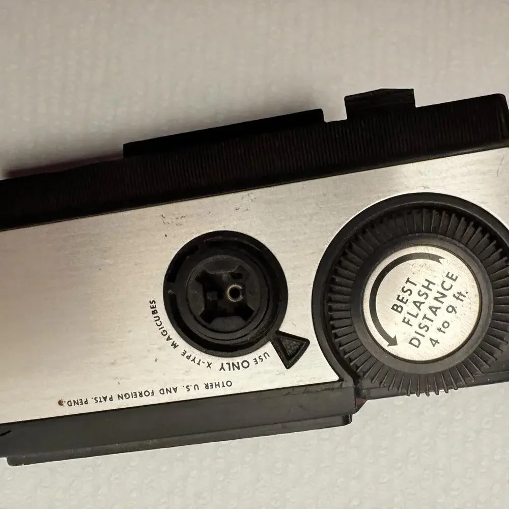 Vintage 1975 Imperial Magimatic X50 126 Instant Load Magicube Camera